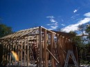 Garage trusses going up * 1152 x 864 * (291KB)